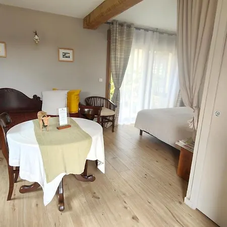 L'herbe Aux Vaches Bed & Breakfast