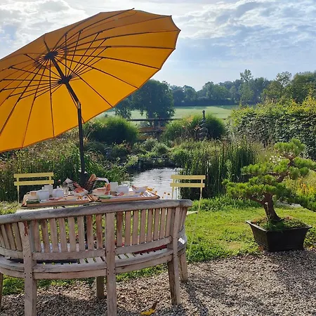 Bed & Breakfast L'herbe Aux Vaches Saint-Pierre-Azif