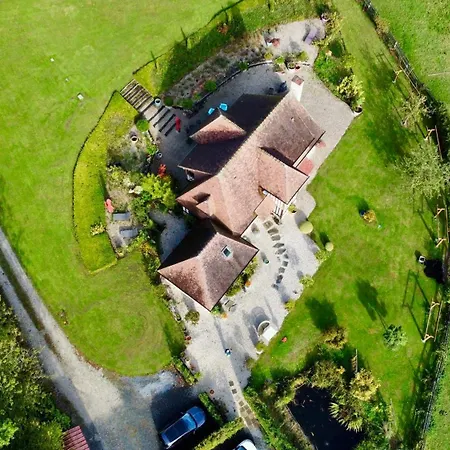 L'herbe Aux Vaches Bed & Breakfast