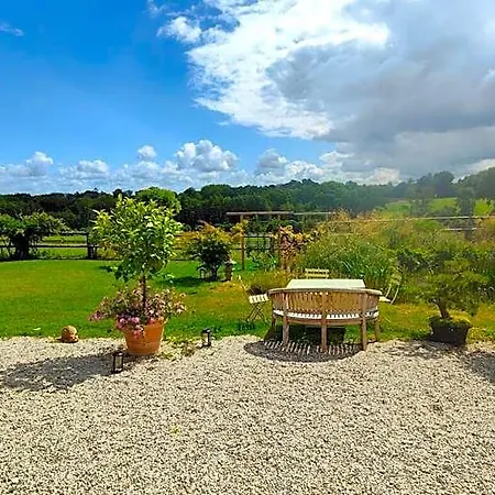 L'herbe Aux Vaches Bed & Breakfast